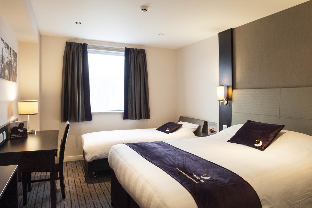 Premier Inn London Tottenham Hale Exterior foto