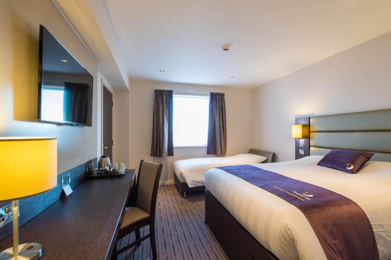 Premier Inn London Tottenham Hale Exterior foto