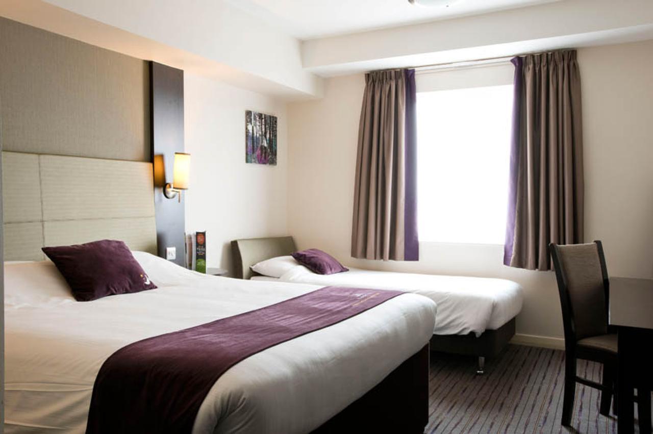 Premier Inn London Tottenham Hale Exterior foto