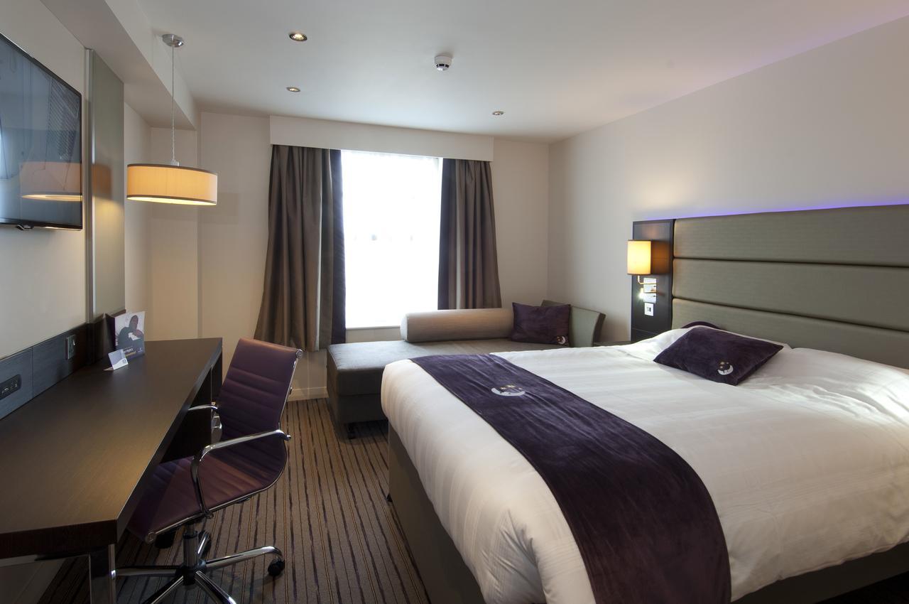 Premier Inn London Tottenham Hale Exterior foto