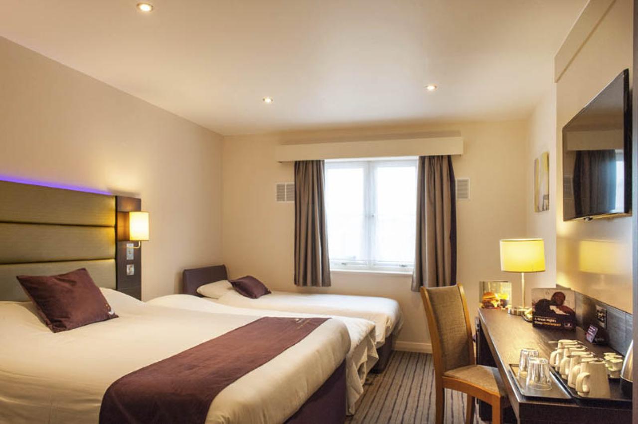 Premier Inn London Tottenham Hale Exterior foto