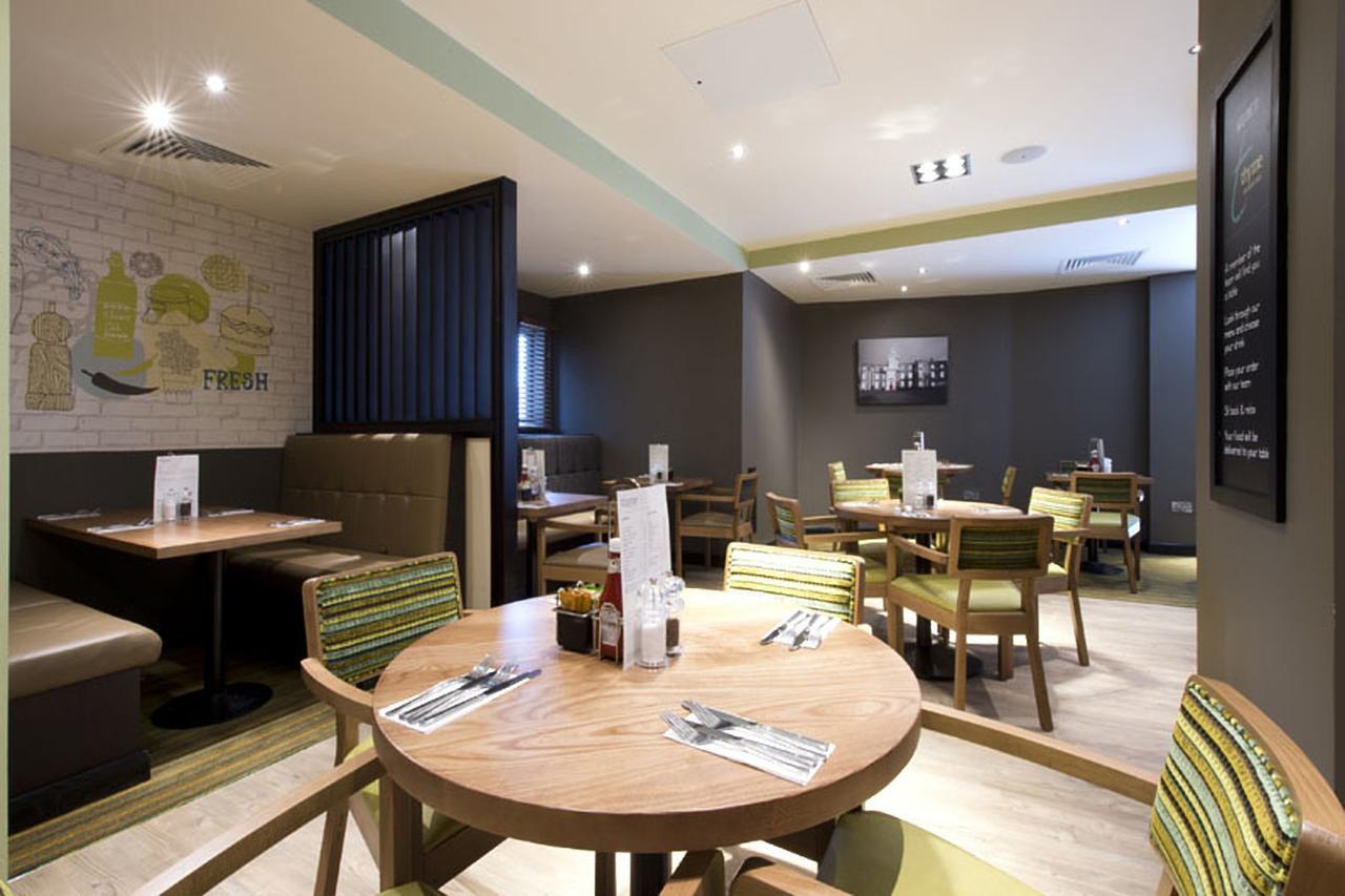 Premier Inn London Tottenham Hale Exterior foto