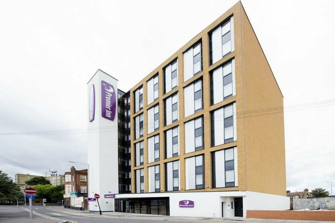 Premier Inn London Tottenham Hale Exterior foto